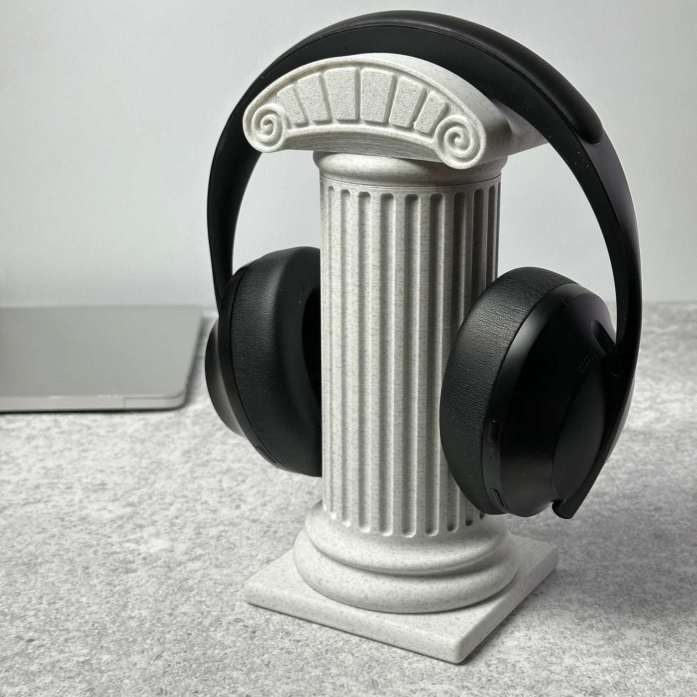 Music pillar headphone holder