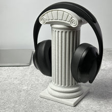 Music pillar headphone holder